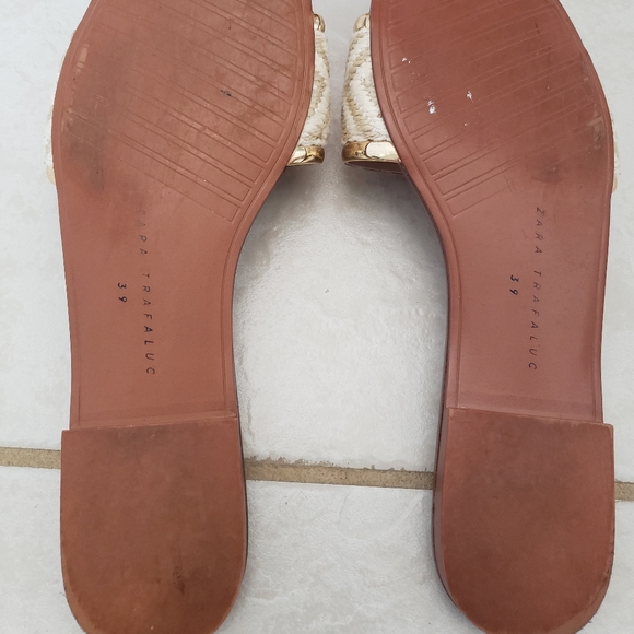 Zara sandals - Picture 2 of 3